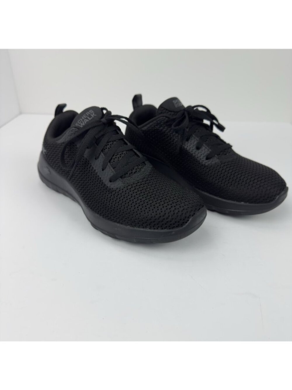 Skechers Go Walk Max Effort Men's Lace up Breathable Trainers. Size 6 Atheletics